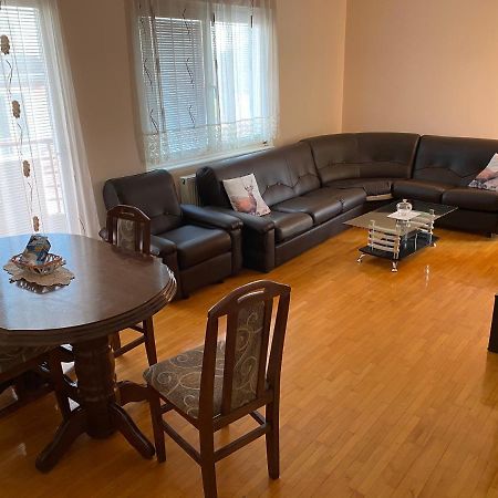 Apartman Centar Apartment Ягодина Екстериор снимка