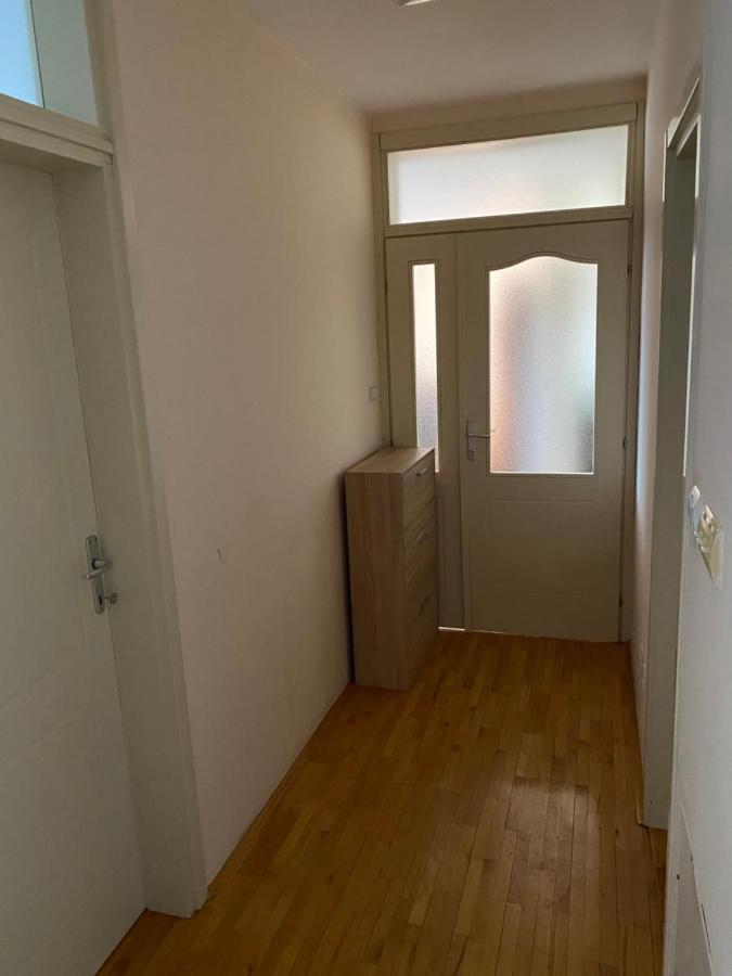 Apartman Centar Apartment Ягодина Екстериор снимка