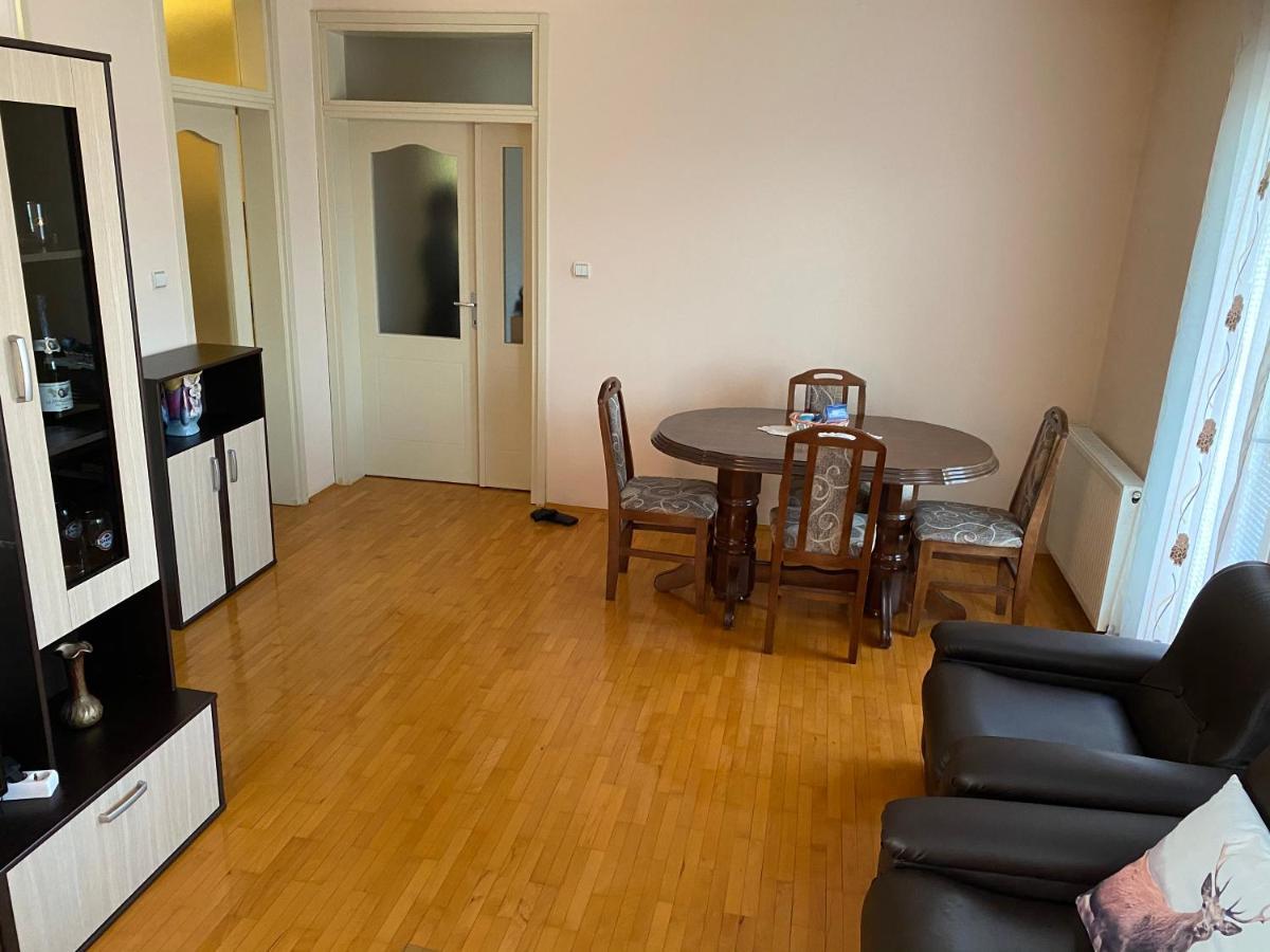 Apartman Centar Apartment Ягодина Екстериор снимка