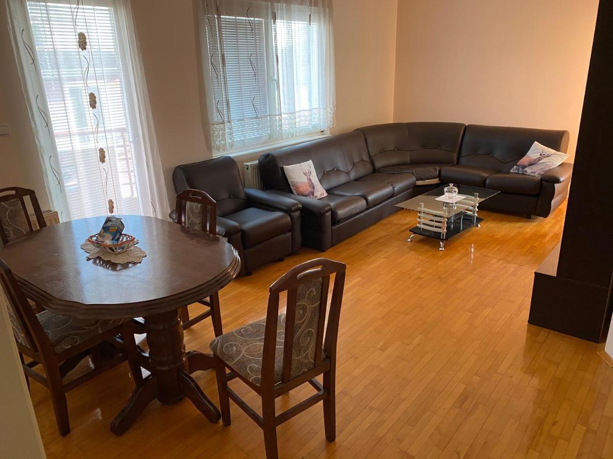 Apartman Centar Apartment Ягодина Екстериор снимка